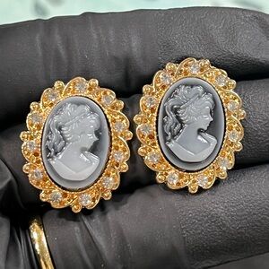 Costume Cameo Carved Earrings/rhinestones As is No Returns